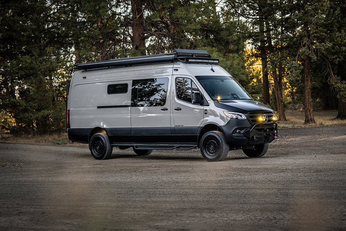 Safari Roof Rack 3.0 · Super Pacific Cloud Cap Edition
